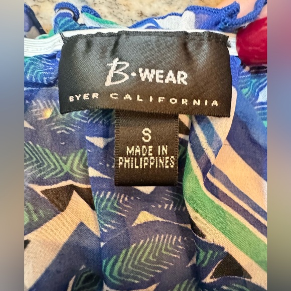 B-Wear Bwear by Byer California short sleeve blouse with built-in lining - Picture 13 of 13